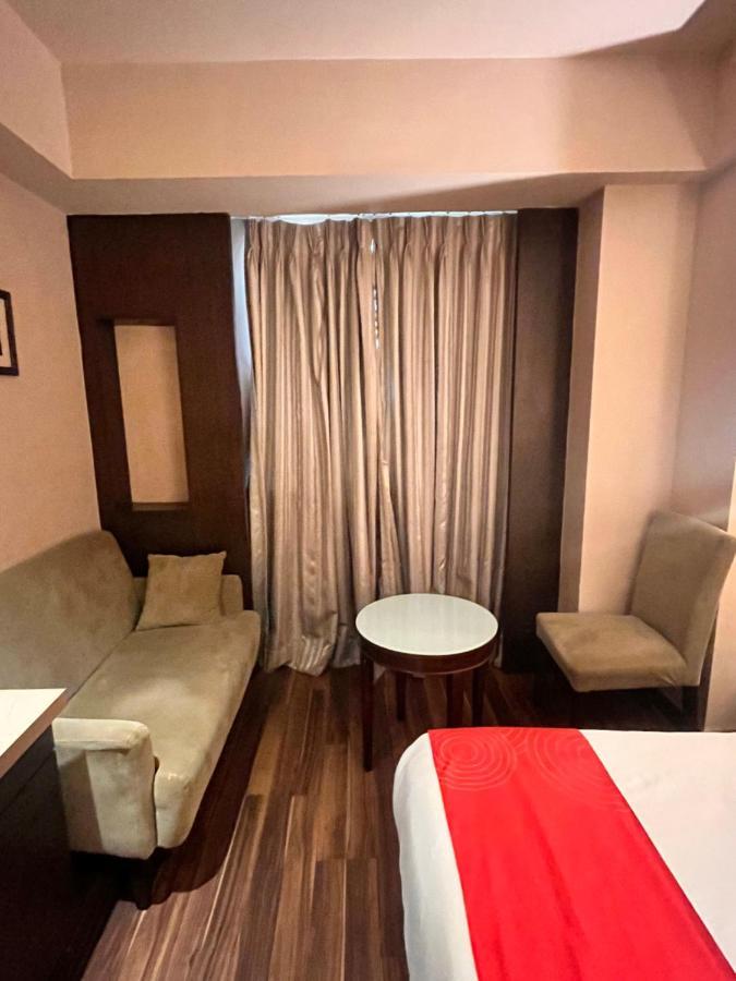 Krios Hotel - Near Sg Highway, Ahmedabad Ngoại thất bức ảnh