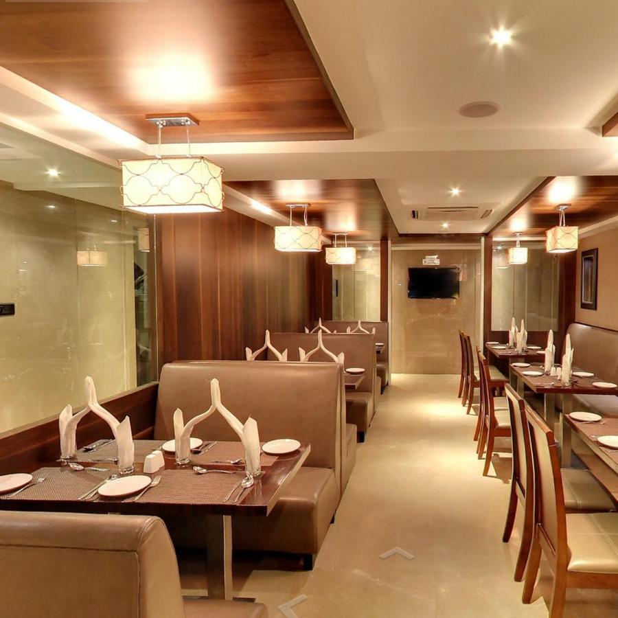 Krios Hotel - Near Sg Highway, Ahmedabad Ngoại thất bức ảnh