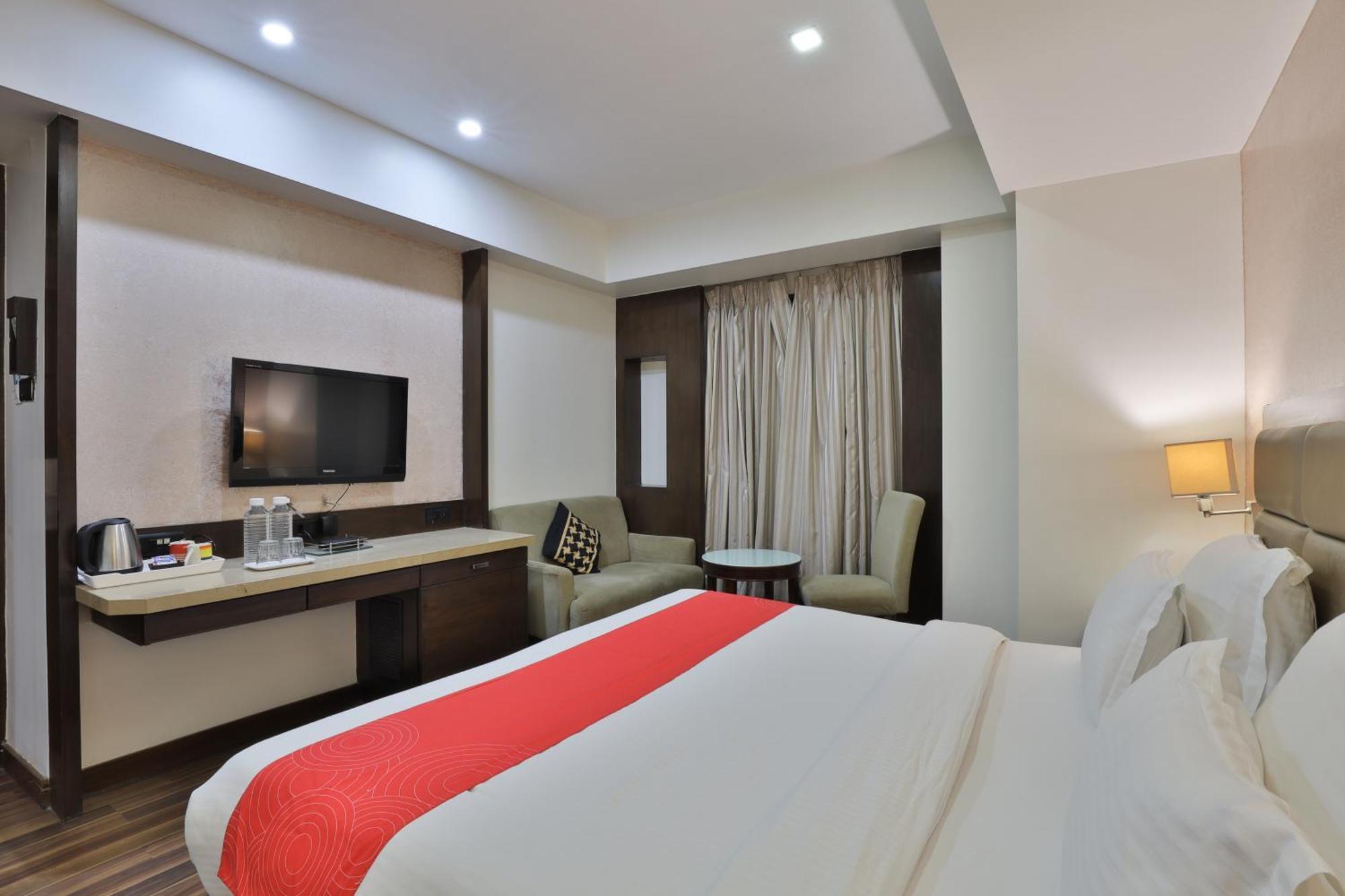 Krios Hotel - Near Sg Highway, Ahmedabad Ngoại thất bức ảnh