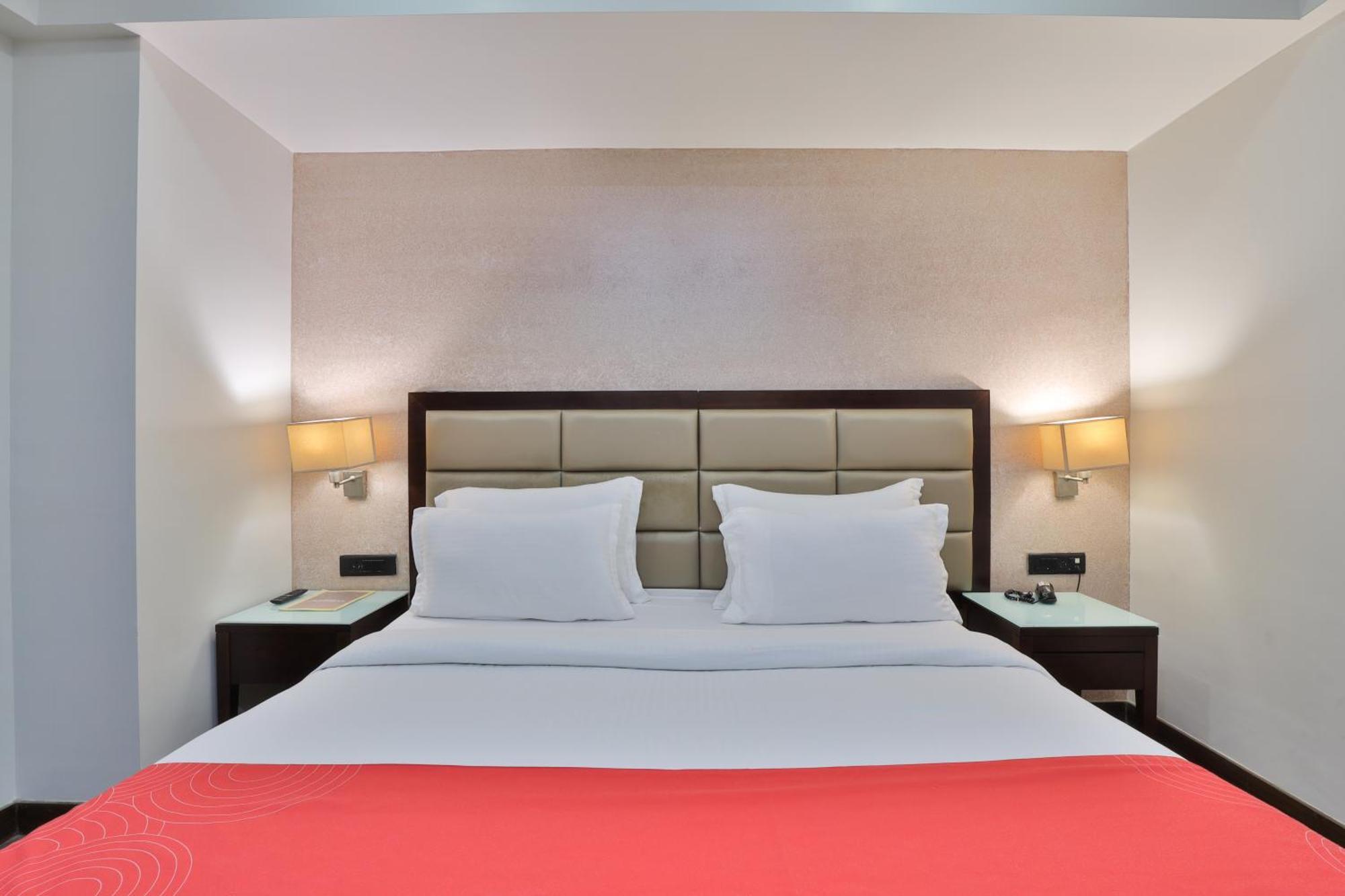 Krios Hotel - Near Sg Highway, Ahmedabad Ngoại thất bức ảnh